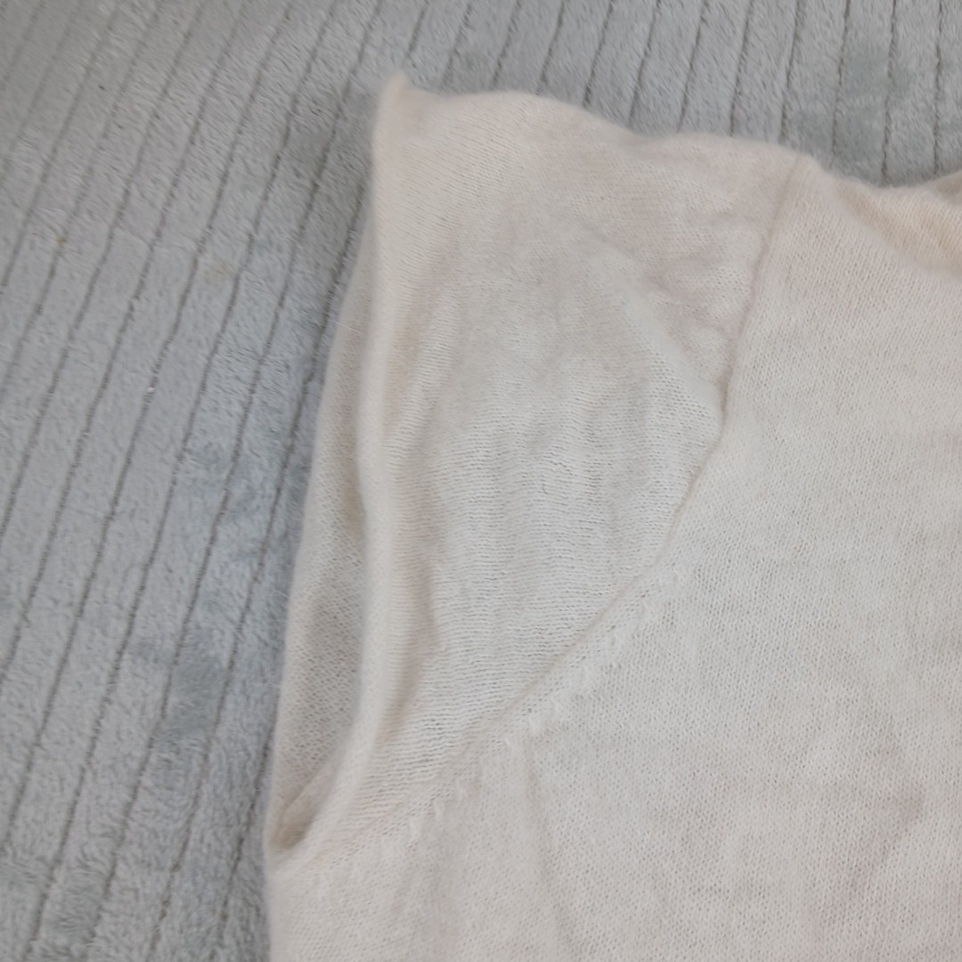 Vintage  Avoca Anthology Angora Wool cardigan Ladies size 2 white tie front crop