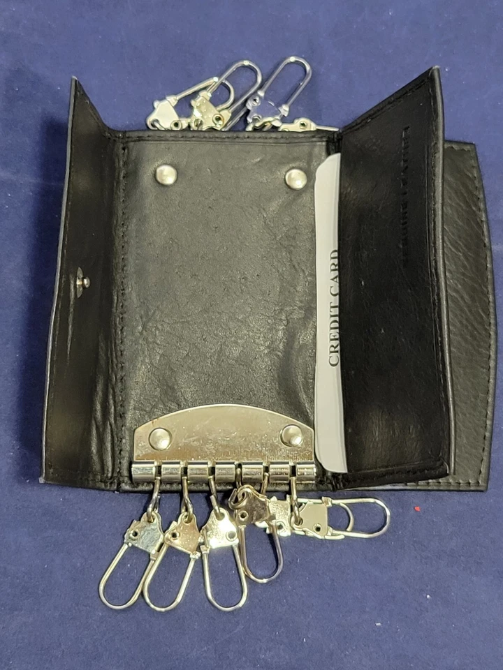 Bacci Leather Snap Close Double Key Case Men's Accessories - Holds 12 Keys - Image 3 of 4