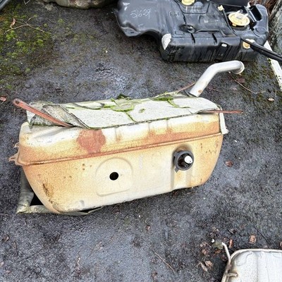 Mercedes Benz S Class W220 / V220   S 320 CDI Diesel   Fuel Tank