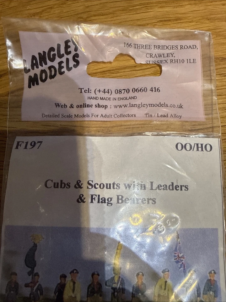 Langley Models People Figures Cubs Leaders Scouts OO Gauge Unpainted Metal - Image 3 of 4
