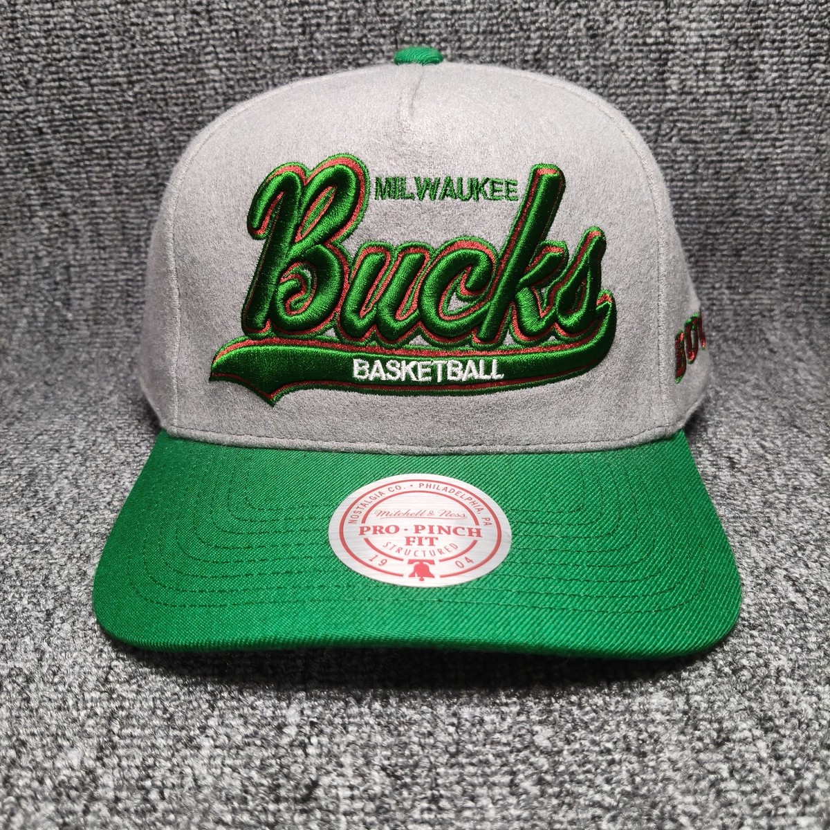 Mitchell & Ness Milwaukee Bucks Pro-Pinch Snapback Hat Grey Green NBA