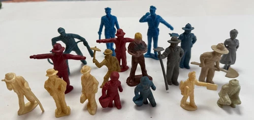 18 Vintage Figures, Marx Farm, Bergen Toy, Made in USA