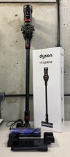Dyson V8 Cyclone  Cordless Stick Vacuum Cleaner | Black/Green - 03