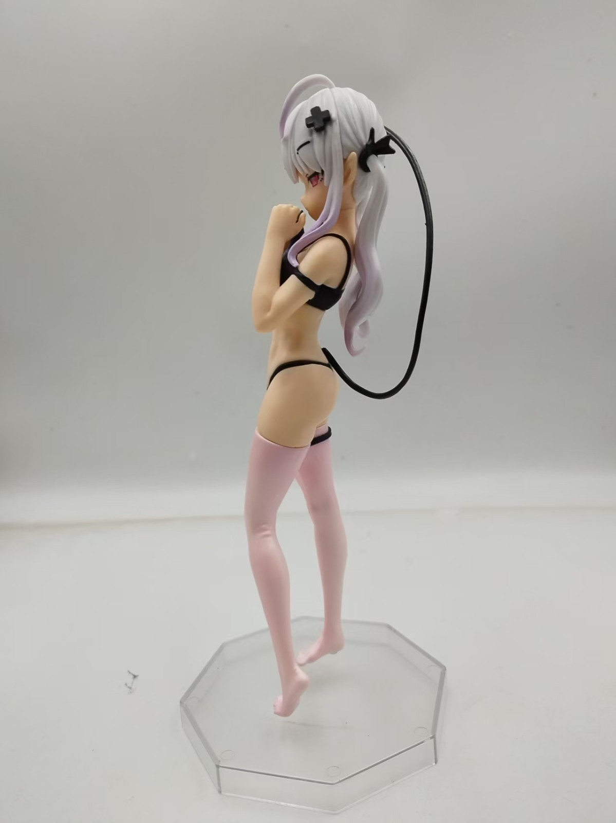 Picture 4 of 5