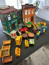 Vintage Fisher Price Play Family Sesame Street House Lot Fold Carry 32 PC