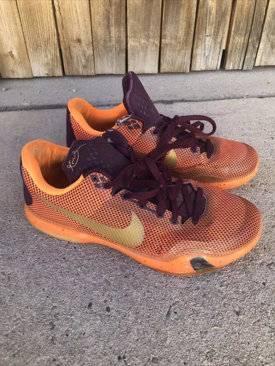 Kobe bryant latest shoes hotsell 218