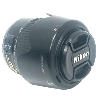 Nikon Telephoto Zoom Lens AF-S DX NIKKOR ED 55-200mm 1:4-5.6G ED Cover HB-34