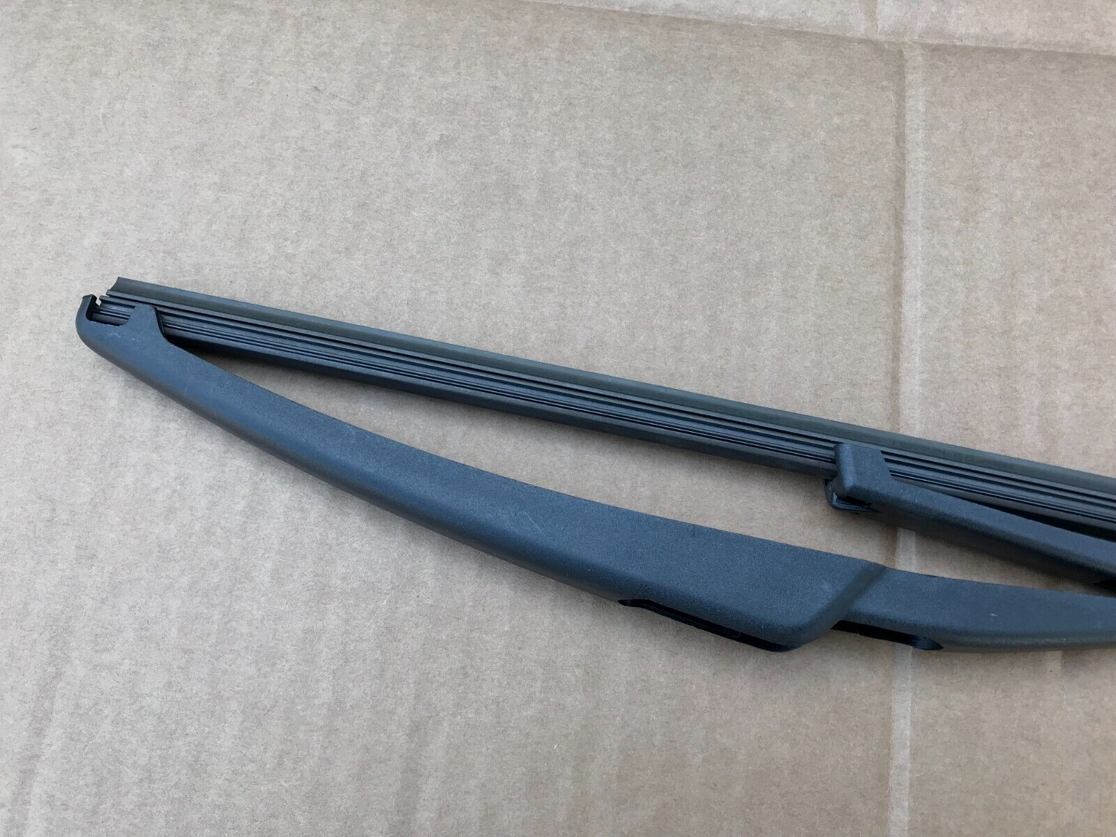 Vauxhall Rear Wiper - 93186488 **Genuine New Vauxhall / PSA shared