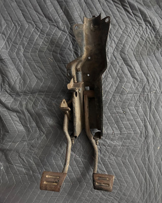 1964 - 1966 Chevelle GM Original 4 Speed Pedal Assembly