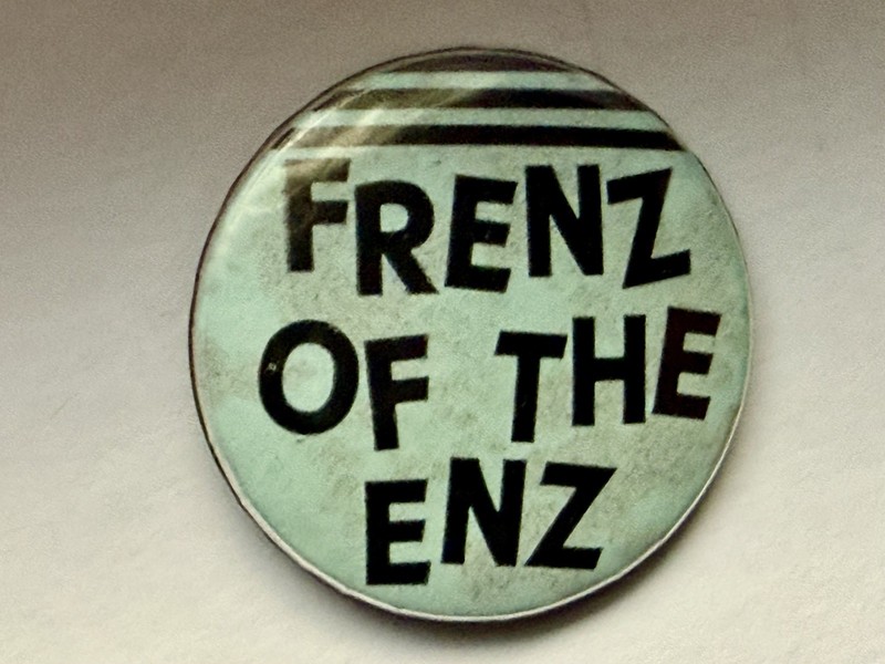 Split Enz Frenz Of The Enz Pin Back Badge Button VTG 1980s Tim Neil Finn Blue