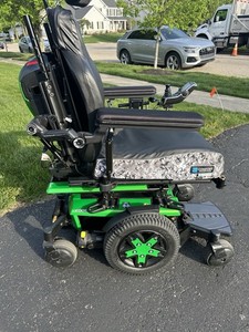 Quantum Edge 3 Power /electric wheelchair