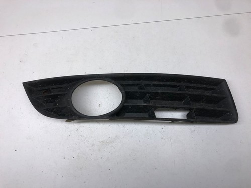Volkswagen PASSAT B6 2006 Verkleidung Nebelscheinwerfer / Gitter vorne DRA85421