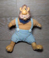 Shelf Sitter Lion L. Richie Lion Russ -The Country Folks - Used Good Label Wear