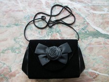 Vintage - Clutch / Tasche /Abendtasche, samt lack blume, schwarz