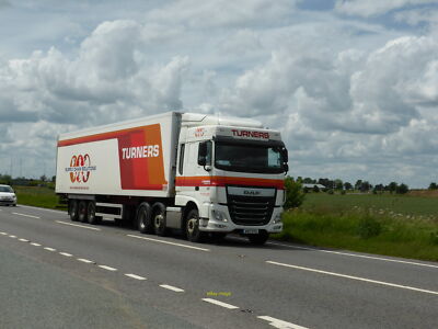 Foto 12x8 Herr Turners LKW A DAF XF 460 AX17 FFC gehört zu Turner's T c2019