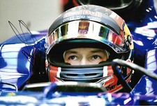 Daniil Kvyat "Toro Rosso Racing 2019" Autogramm signed 20x30 cm Bild