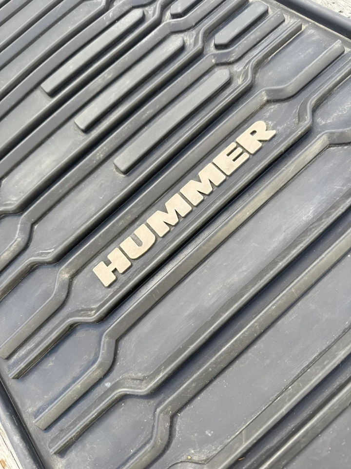 Alfombrilla de goma para todo tipo de clima Hummer H3 2006-2010 delantera lado del conductor izquierda Foto 3 de 4