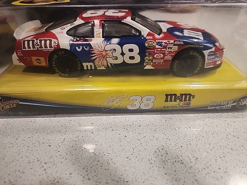 Winners Circle 2004 8" Diecast Car Elliot Sadler M&M's #38 NASCAR Red White Blue - Picture 5 of 8