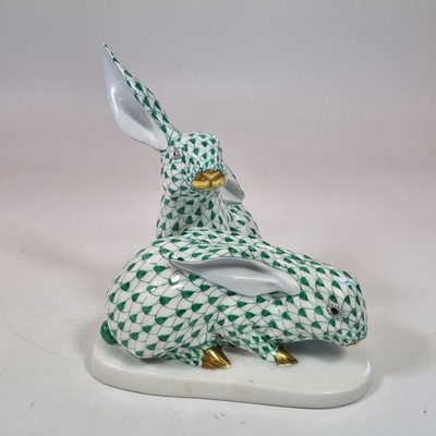 Herend Ungarn Porzellan großes Paar Hasen grün Netz 5332 14,3 cm hoch