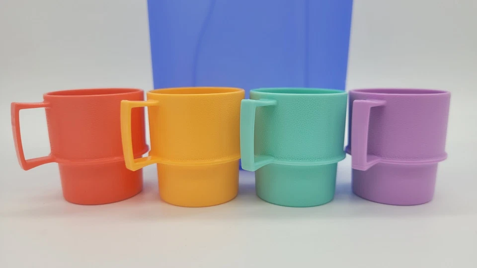 Tupperware "Junge Welle" Picknick Set - Kanne (1 L) blau (3216A) & 4 Mini Becher - Bild 2 von 4