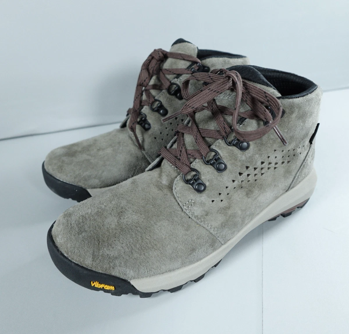 Danner Women’s Plum/Gray Chukka Boots Amazon.com: Danner Women main image 3