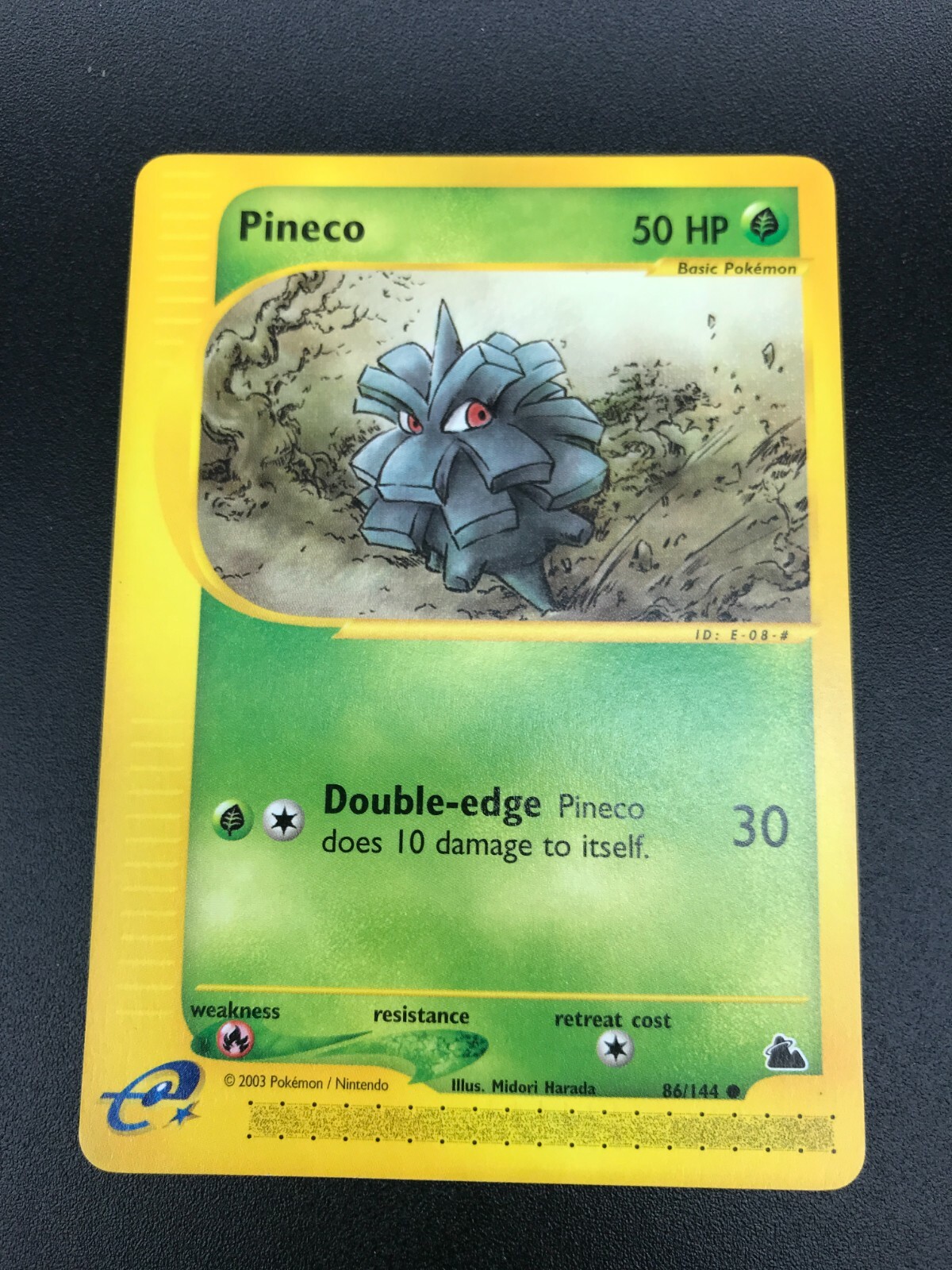 Pineco 86/144 Common Skyridge Pokemon Vintage E Series WOTC NM 2003