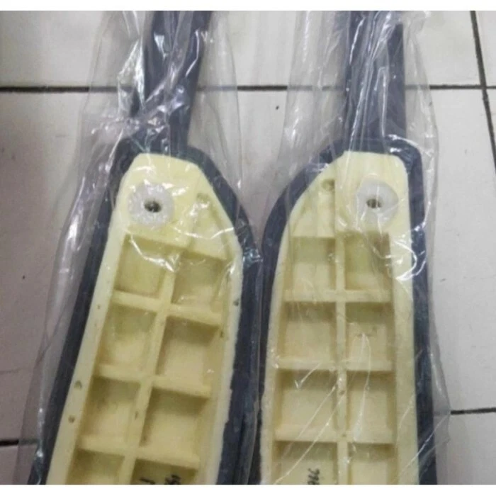 DAIHATSU ROCKY FEROZA SPORTRAK FOURTAK MANIJA PUERTA REPOSABRAZOS ORIGINAL GENUINO PAR Foto 3 de 4