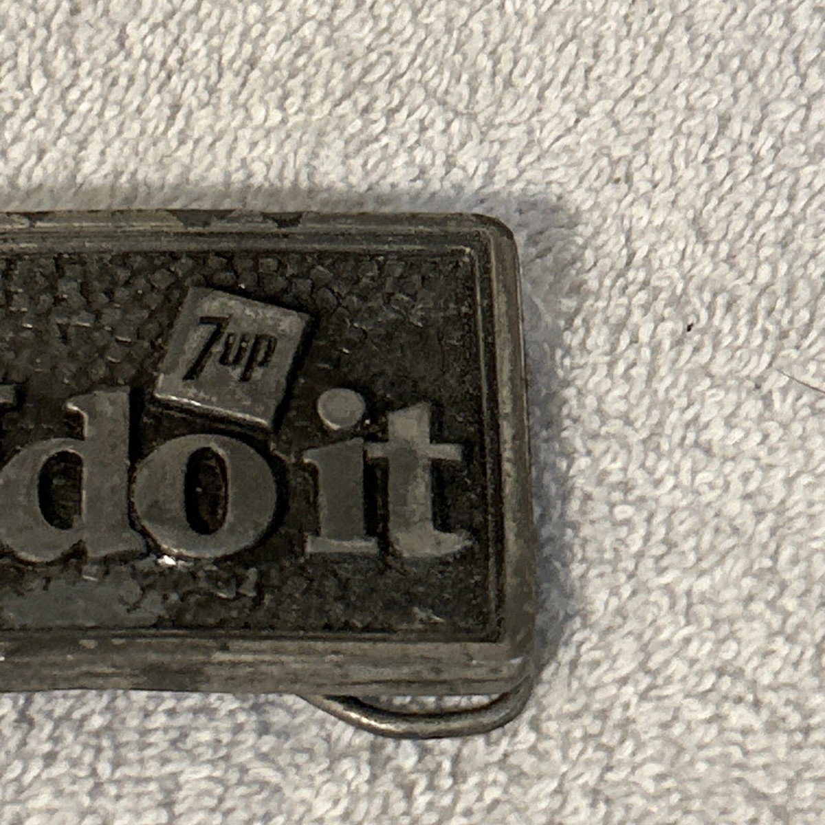 VINTAGE 1977 UNDO IT 7UP THE UNCOLA PEWTER BERGAMOT BRASS WORKS BELT BUCKLE View 2