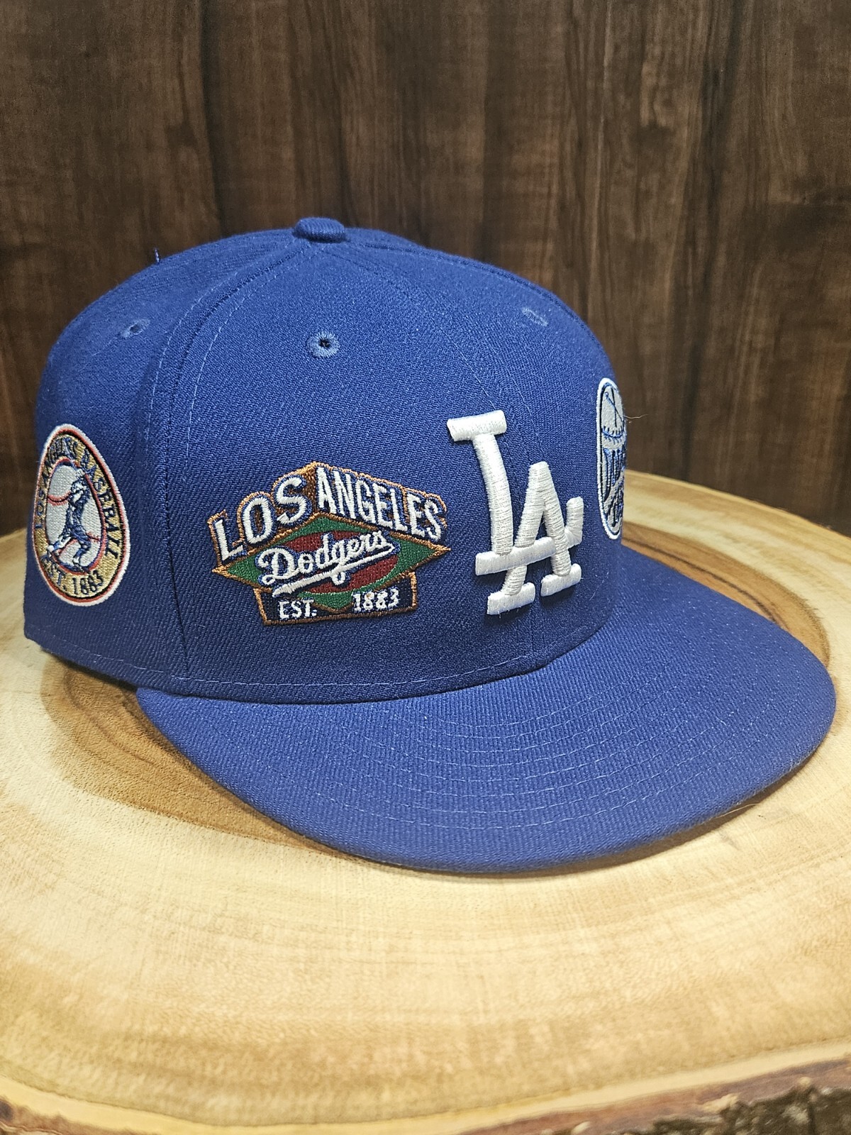 Los Angeles Dodgers New Era 59Fifty Fitted Cap Size 7 5/8 with MLB Patches