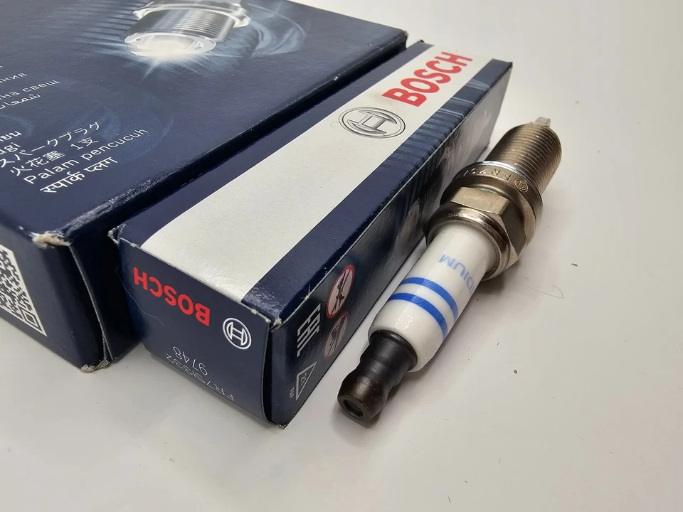 (QTY 4) BOSCH 9748: Iridium Spark Plug For 06-12 MITSUBISHI ECLIPSE L4-2.4L - Image 3 of 4