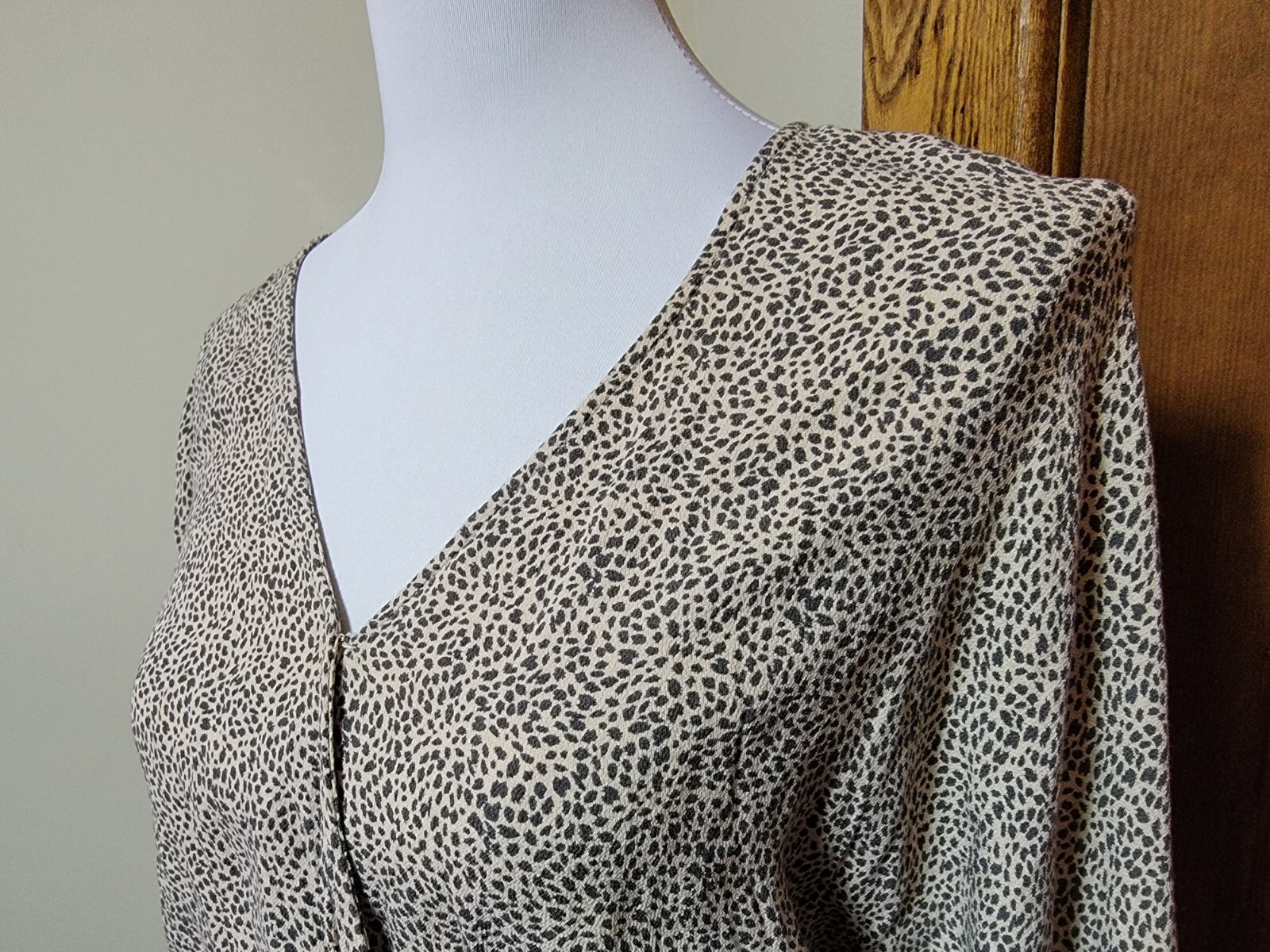 American Eagle Leopard Print Wrap Front  Crop Top… - image 3