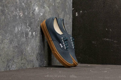 reflecting pond gum vans