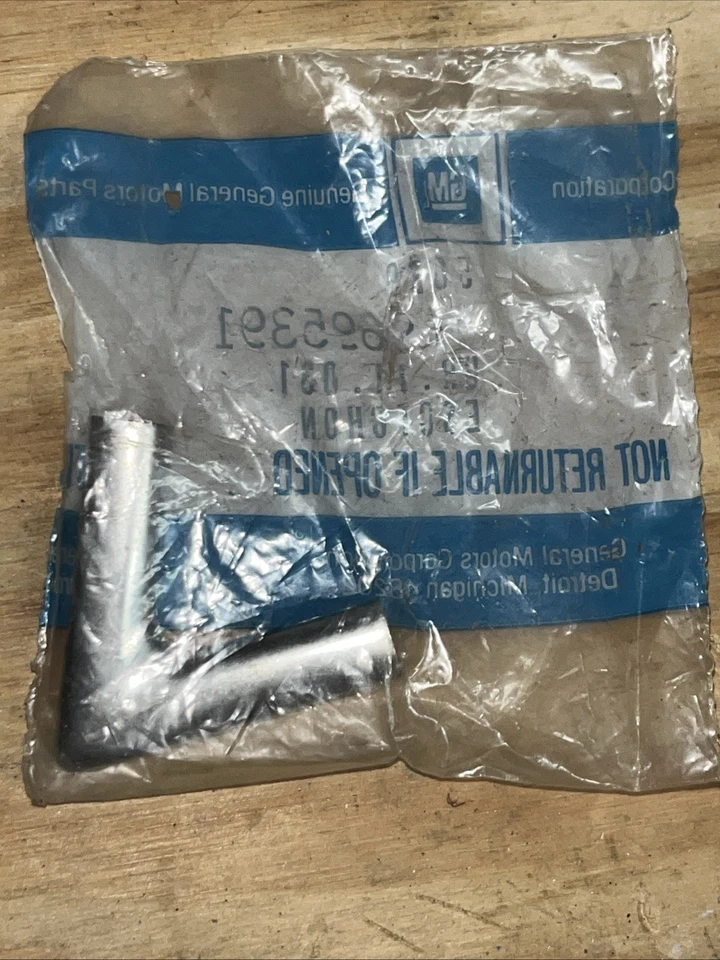 Oldsmobile Cutlass Supreme 1973-77 NOS tapa de vinilo inoxidable moldura Opera GM 9695391 Foto 2 de 4