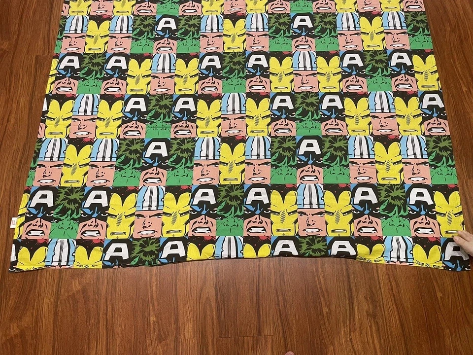 Sábana bajera doble Marvel Comics All Over Print Personajes Héroes 2012 Marvel 88x64 Foto 2 de 4