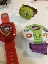 Montre Paw Patrol dans un bracelet ogre et un autre type de bracelet