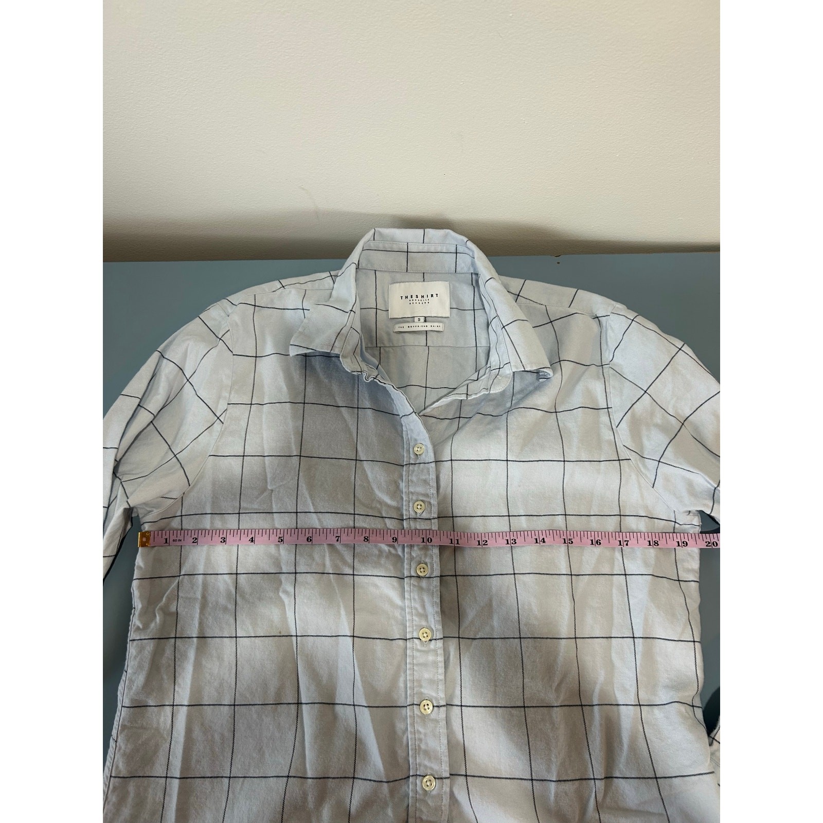 The Shirt Rochelle Behrens The Boyfriend shirt womens size S blue classic soft