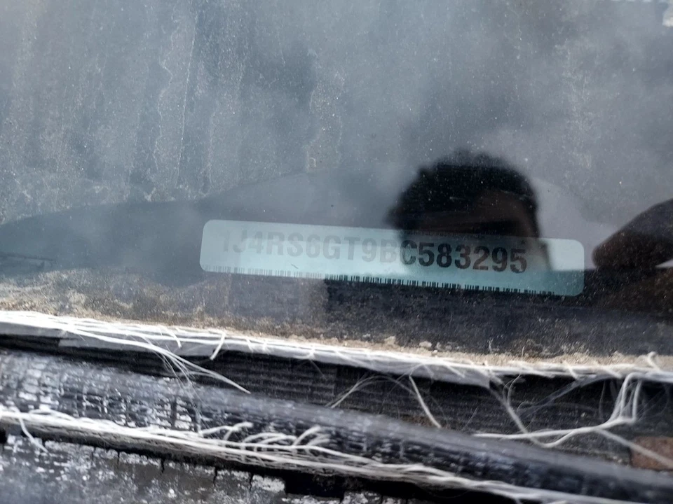 Used Right Headlight Assembly fits: 2011 Jeep Grand cherokee HID LHD Laredo R. R Foto 3 de 4