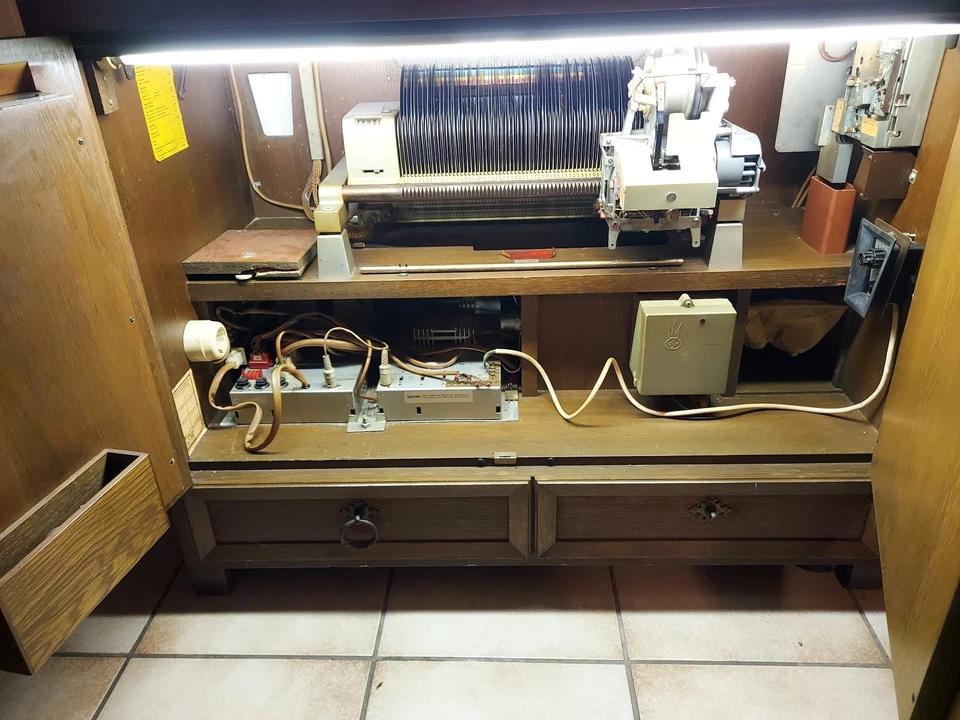 Jukebox - Musikbox - Fabrikat NSM Consul 120 - Bauj. 1969/ 72 - Bild 3 von 4