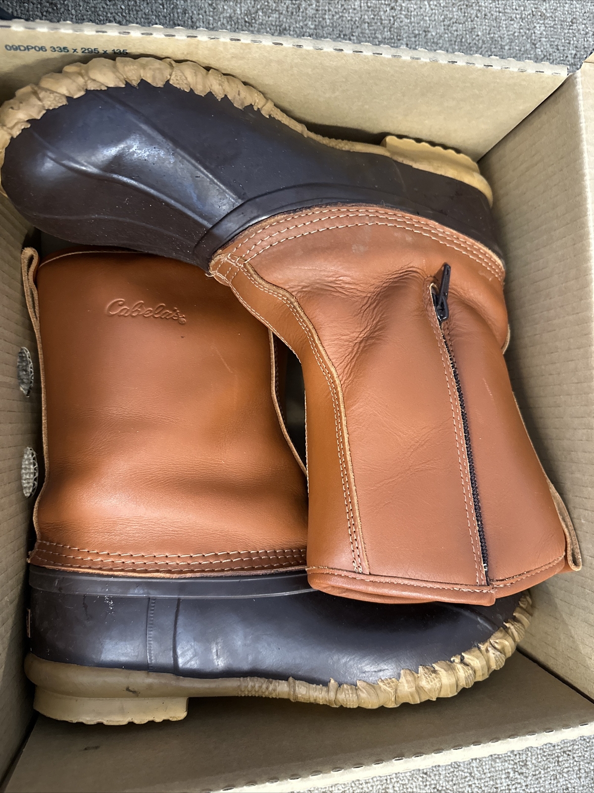 cabelas muck boots men's