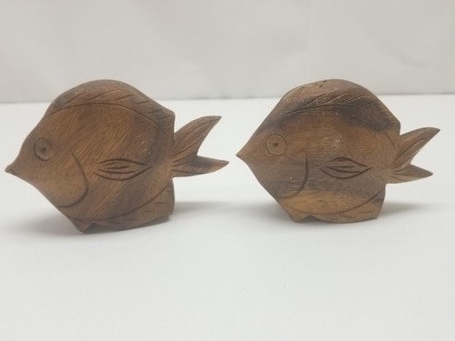 Vintage Wooden Hand Carved Tropical Fish Sculpture Salt & Pepper Set MCM - 第 1/4 張圖片