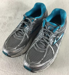 brooks addiction 11 running shoes