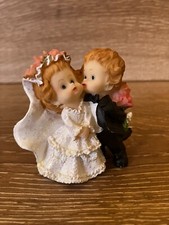 Vtg Prestige Wedding Couple Figurine 2.5" Wedding Cake Topper