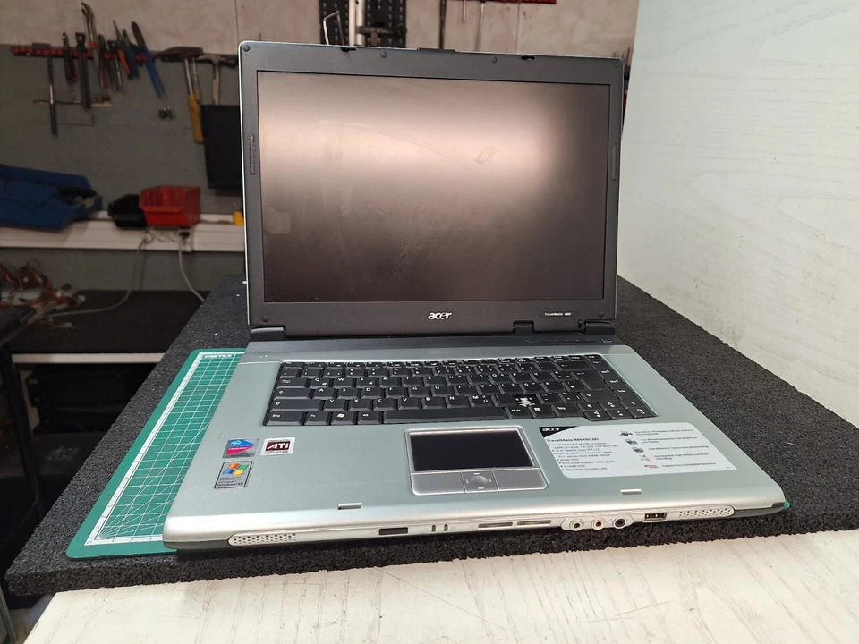 💻 Acer TravelMate 4601WLMI – M730 1.6GHz – QWERTZ – Pour pièces / HS - Photo 4/4