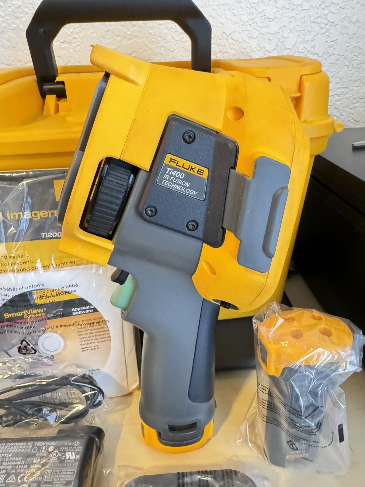 Fluke Ti400 60 Hz, 320 x 240 Advanced Performance Thermal Infrared