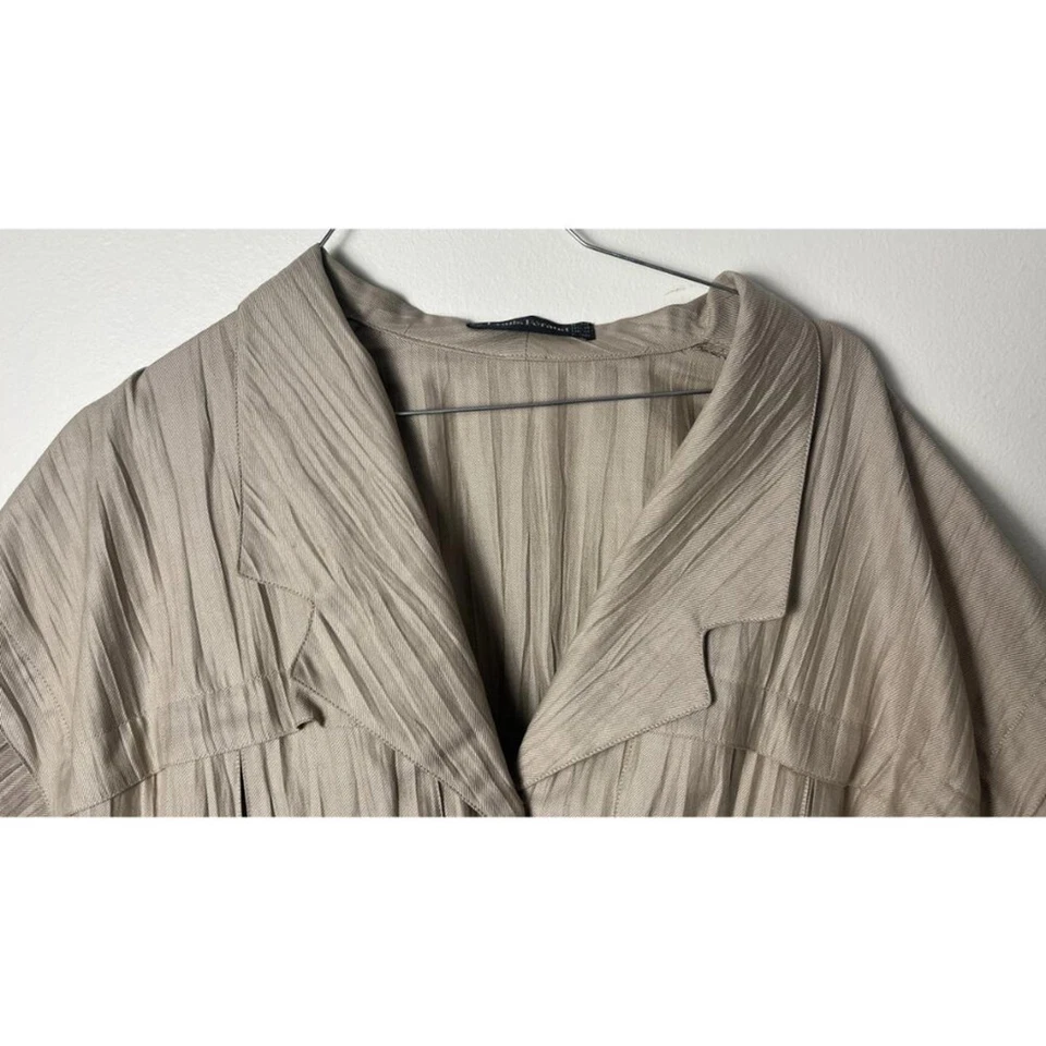 LOUIS FERAUD PLEATS ARCHIVAL SAFARI BUTTON UP SHIRT - Image 3 of 4