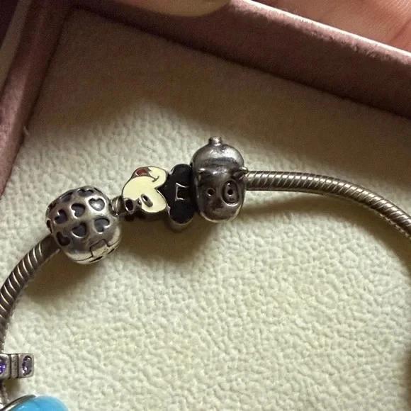 Pulsera Pandora Plata con Turquesa, Mickey Mouse y Dijes Perro Foto 2 de 4
