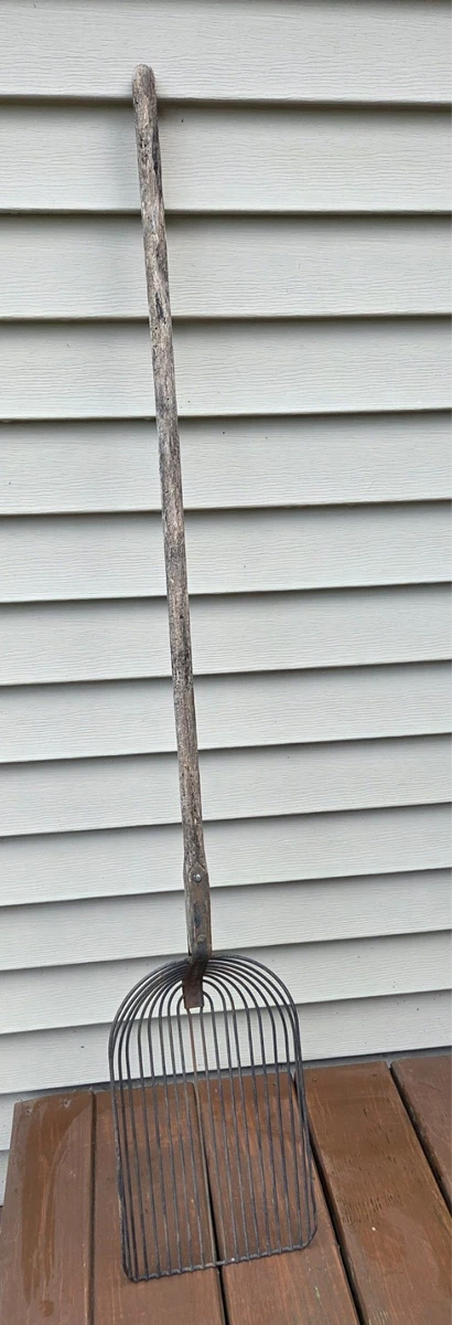 25+ US, Non-specific region Americana Antique Primitive Tools for