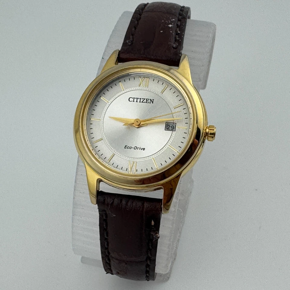 Reloj de cuarzo solar Citizen Eco-Drive J710-5095697 para mujer tono dorado acero cuero Foto 2 de 4