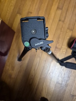 Induro AKB1 Series AT-113 Tripod With Case And Tools