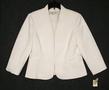 Kasper Blazer Women’s Size 10 White Embossed Swirl Geometric Lined Hook Closure